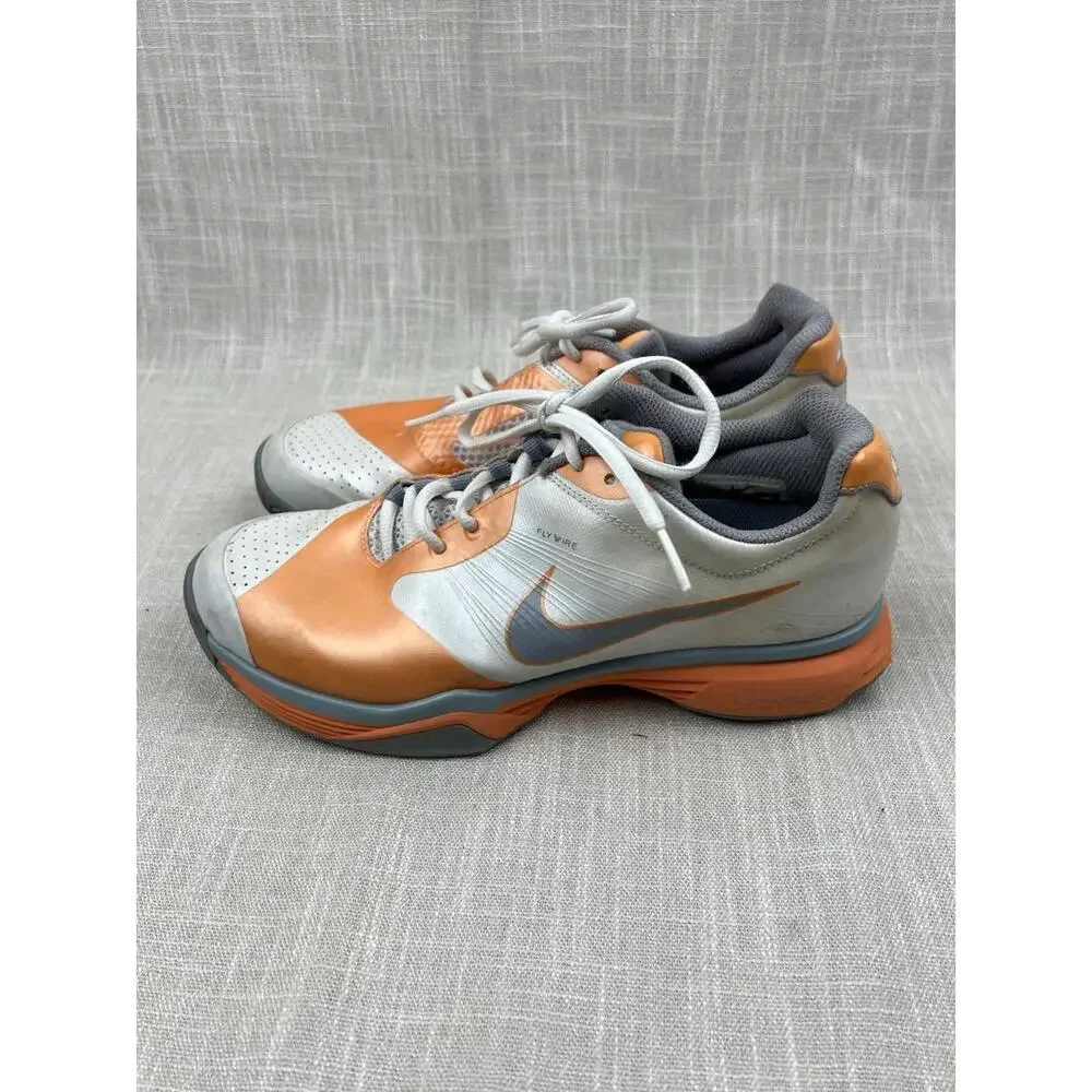 Nike Womens Sneakers in White and Orange Size‎ 8